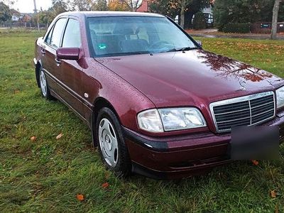 Mercedes C180