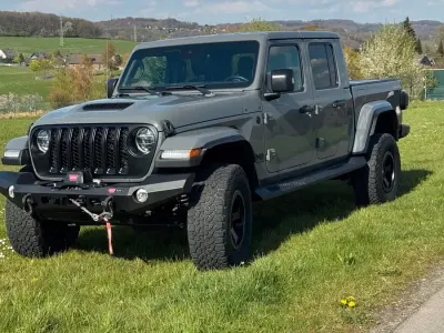 Gebraucht Jeep Gladiator Overland 267 PS (196 kW) 2021 Grau Pickup
