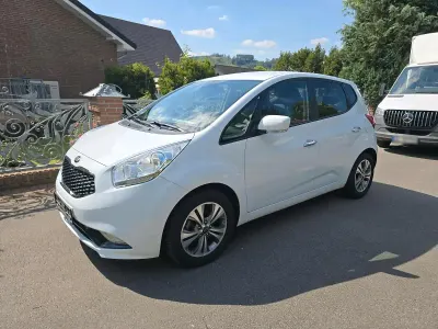 Gebraucht Kia Venga 125 PS (91 kW) 2019 Weiß Kleinwagen