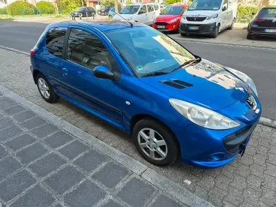 Gebraucht Peugeot 206+ 60 PS (44 kW) 2009 Kleinwagen