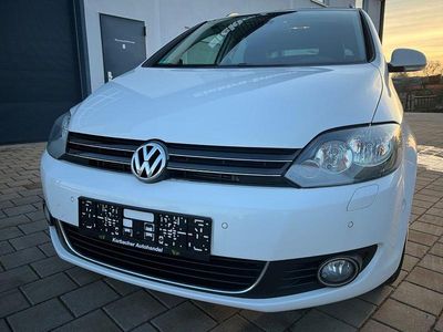 Weiß Gebraucht 2013 VW Golf Life Limousine | 8.450 € (Guter Preis)