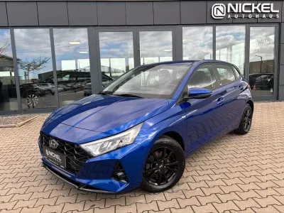 Gebraucht Hyundai i20 Intro Edition 101 PS (74 kW) 2020 Blau Kleinwagen