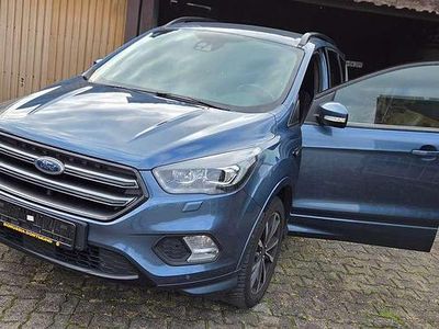 Gebraucht Ford Kuga ST-Line 150 PS (110 kW) 2018 Blau SUV