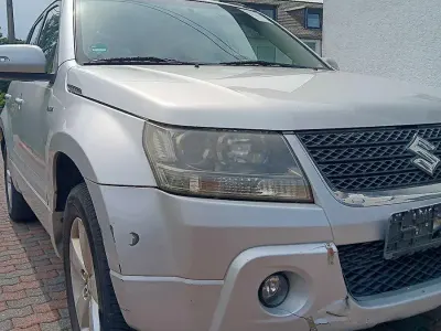Gebraucht Suzuki Grand Vitara 129 PS (94 kW) 2011 Silber SUV