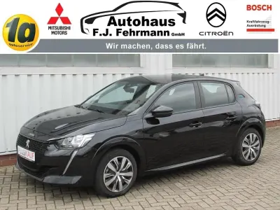 Gebraucht Peugeot e-208 Active 100 kW (136 PS) 2022 Schwarz (metallic) Kleinwagen
