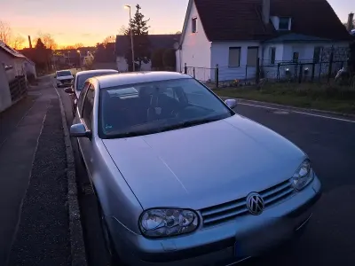 Gebraucht VW Golf IV 105 PS (77 kW) 2001 Kleinwagen