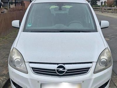 Gebraucht Opel Zafira 125 PS (91 kW) 2010 Weiß Van / Kleinbus