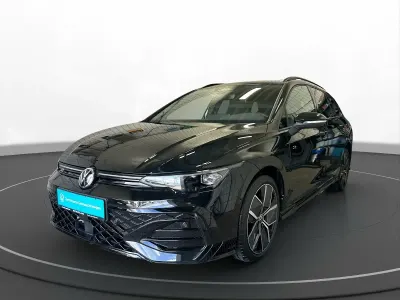 Second-hand VW Golf VIII R-line 150 CP (110 kW) 2025 Negru Break