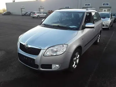 Gebraucht Skoda Fabia Style 105 PS (77 kW) 2009 Silber Kombi
