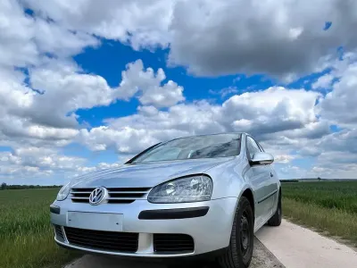 Gebraucht VW Golf V 75 PS (55 kW) 2004 Silber Kleinwagen