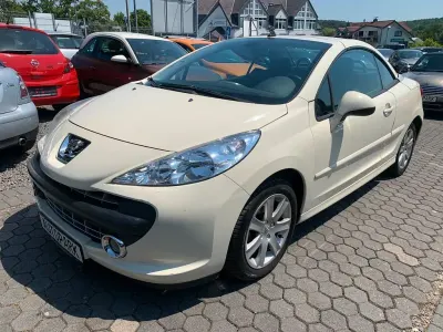 Gebraucht Peugeot 207 CC Sport 120 PS (88 kW) 2008 Weiß Cabrio
