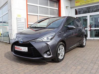 Gebraucht Toyota Yaris Hybrid Style 101 PS (74 kW) 2018 Grau Kleinwagen