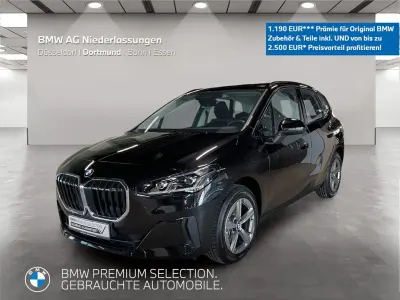 Gebraucht BMW 220 Active Tourer 156 PS (114 kW) 2025 Schwarz Van / Kleinbus