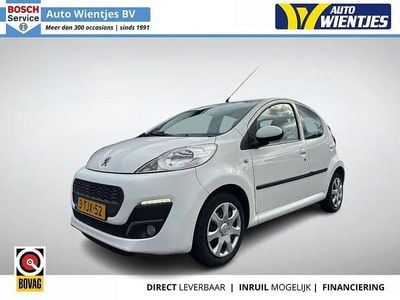 Gebraucht Peugeot 107 Active 68 PS (50 kW) 2014 Weiß Kleinwagen