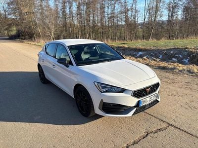 Weiß Gebraucht 2022 Cupra Leon Limousine | 21.900 € (Guter Preis)