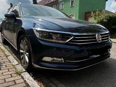 Gebraucht VW Passat Comfortline 150 PS (110 kW) 2017 Blau Kombi