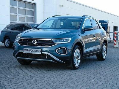 Begagnad VW T-Roc Comfortline 116 HK (85 kW) 2024 Blå SUV