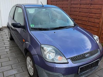Gebraucht Ford Fiesta 59 PS (43 kW) 2006 Violet Kleinwagen