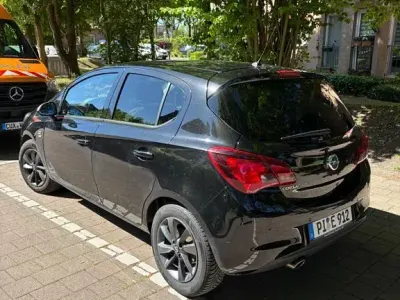 Używany Opel Corsa 90 KM (66 kW) 2019 Czarny Hatchback