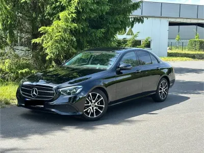 Gebraucht Mercedes E200 Avantgarde 197 PS (144 kW) 2022 Schwarz Limousine