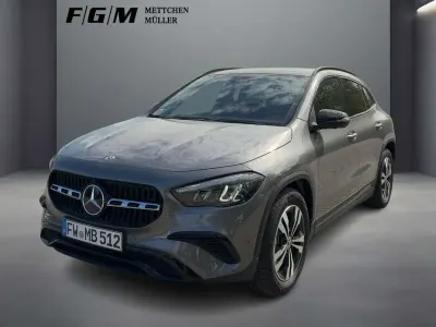 Gebraucht Mercedes GLA180 Progressive 136 PS (100 kW) 2026 Lack mountaingrau SUV