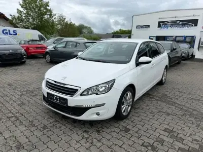 Gebraucht Peugeot 308 SW Active 131 PS (96 kW) 2016 Blanc banquise Kombi