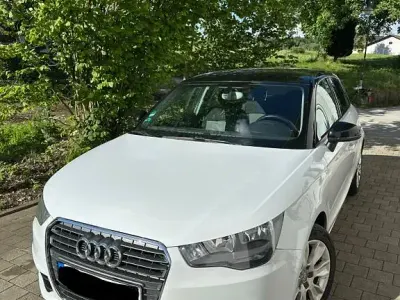 Gebraucht Audi A1 Sportback Sport 122 PS (89 kW) 2013 Weiß Kleinwagen