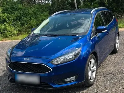 Gebraucht Ford Focus 125 PS (91 kW) 2015 Blau Kombi