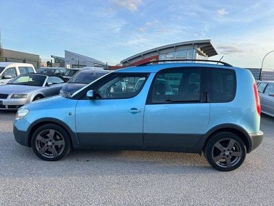 Gebraucht Skoda Roomster Plus Edition 105 PS (77 kW) 2011 Blau Van / Kleinbus