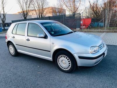 Silber Gebraucht 2002 VW Golf Limousine | 3.500 € (Fairer Preis)