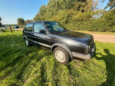 Gebraucht VW Golf III 90 PS (66 kW) 1991 Schwarz Kleinwagen
