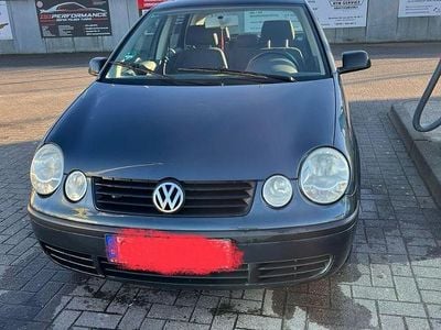 Gebraucht VW Polo Basis 64 PS (47 kW) 2004 Blau Kleinwagen