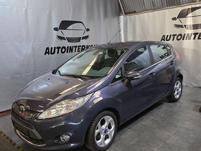 Gebraucht Ford Fiesta 71 PS (52 kW) 2011 Grau Kleinwagen