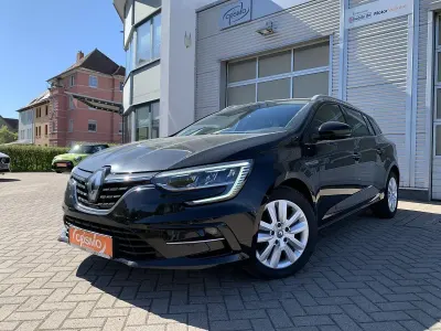 Gebraucht Renault Mégane GrandTour Intens 116 PS (85 kW) 2021 Schwarz Kombi