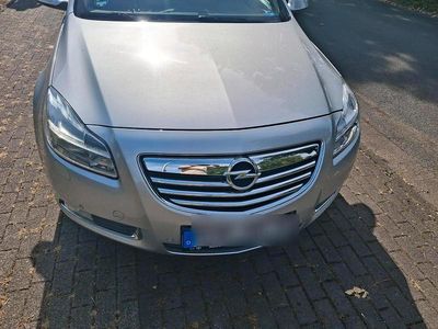 Gebraucht Opel Insignia 140 PS (102 kW) 2010 Silber Kombi