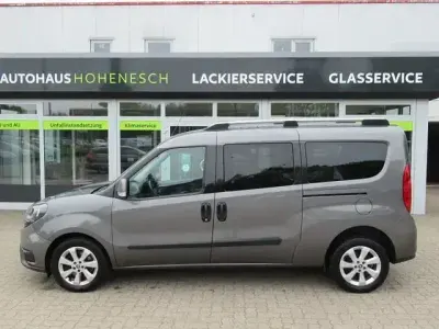 Gebraucht Fiat Doblò 101 PS (74 kW) 2023 Grau Van / Kleinbus