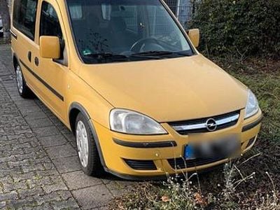 Usata Opel Combo 55 CV (40 kW) 2006 Giallo Monovolume
