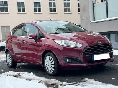 Rot Gebraucht 2013 Ford Fiesta Limousine | 6.500 € (Fairer Preis)