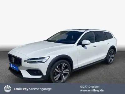 Gebraucht Volvo V60 CC 184 PS (135 kW) 2024 Kombi