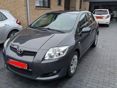 Grau Gebraucht 2008 Toyota Auris Sol Limousine | 4.600 € (Fairer Preis)
