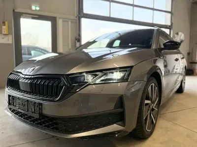 Gebraucht Skoda Octavia SportLine 150 PS (110 kW) 2025 Kombi