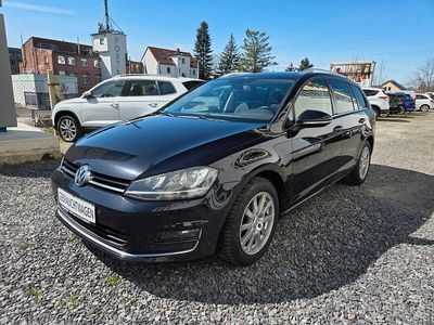 Gebraucht VW Golf VII Highline 122 PS (89 kW) 2015 Schwarz Kombi