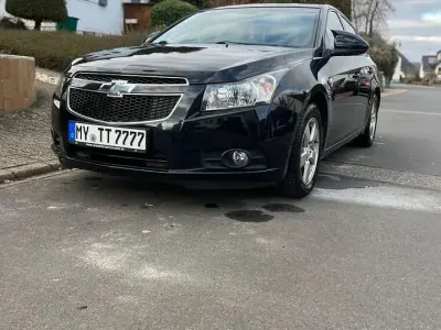 Gebraucht Chevrolet Cruze 148 PS (108 kW) 2011 Schwarz Limousine