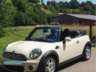 Gebraucht Mini One Cabriolet 98 PS (72 kW) 2011 Weiß Cabrio