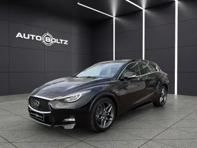 Gebraucht Infiniti Q30 Premium 170 PS (125 kW) 2016 Schwarz Limousine