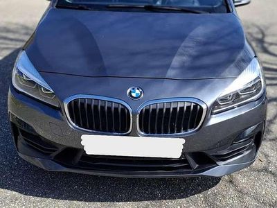 Gebraucht BMW 218 Active Tourer 150 PS (110 kW) 2019 Grau Van / Kleinbus