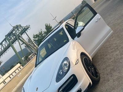 Weiß Gebraucht 2012 Porsche Cayenne GTS SUV | 30.300 € (Etwas zu teuer)
