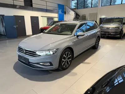 Gebraucht VW Passat Business 150 PS (110 kW) 2022 Grau Kombi