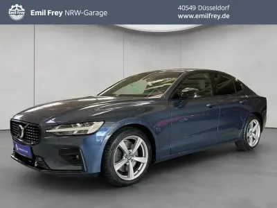 Usata Volvo S60 Ultimate 250 CV (183 kW) 2023 Blu Berlina