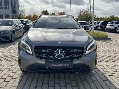 Mercedes GLA220